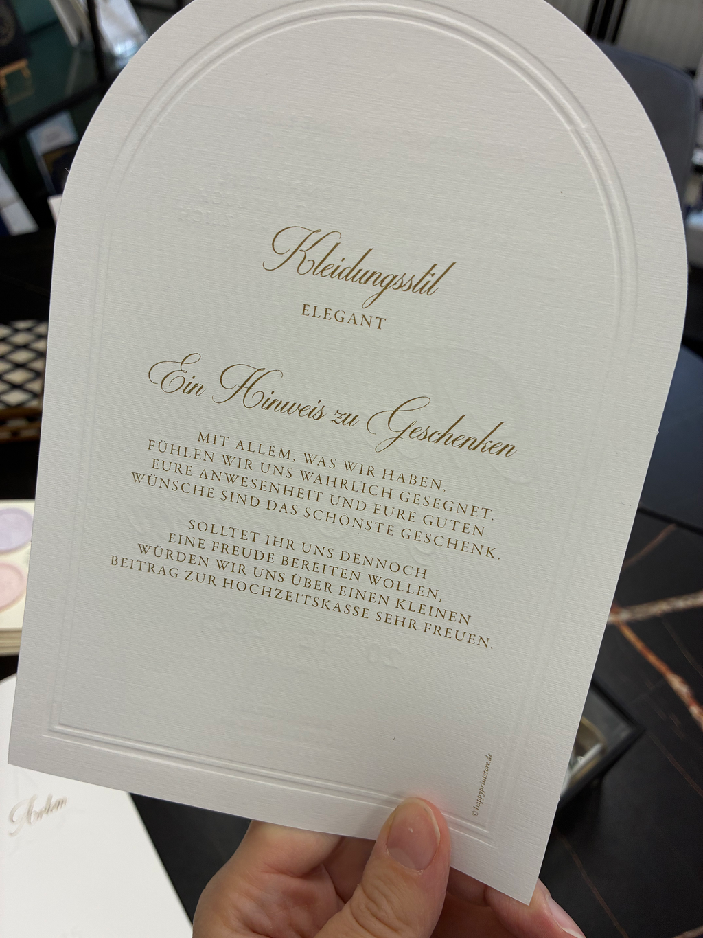 Hochzeitseinladung "Aristocrate" mit Blindprägung & Goldprägung