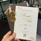 Hochzeitseinladung "Golden Crest" mit Wachssiegel, Kordel & Trockenblume