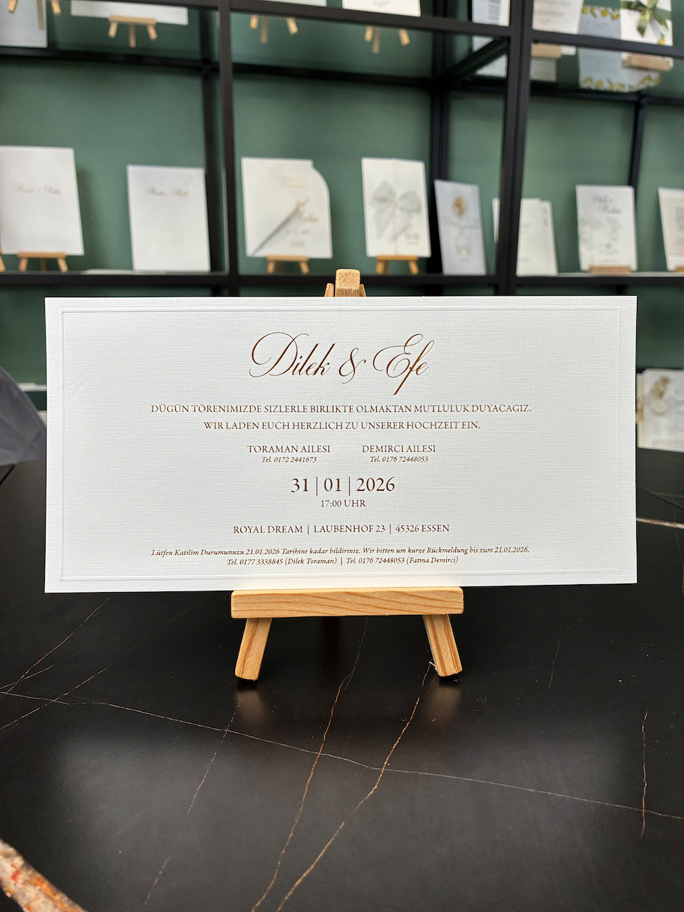 Hochzeitseinladung "Golden Line" mit Blind- und Goldprägung