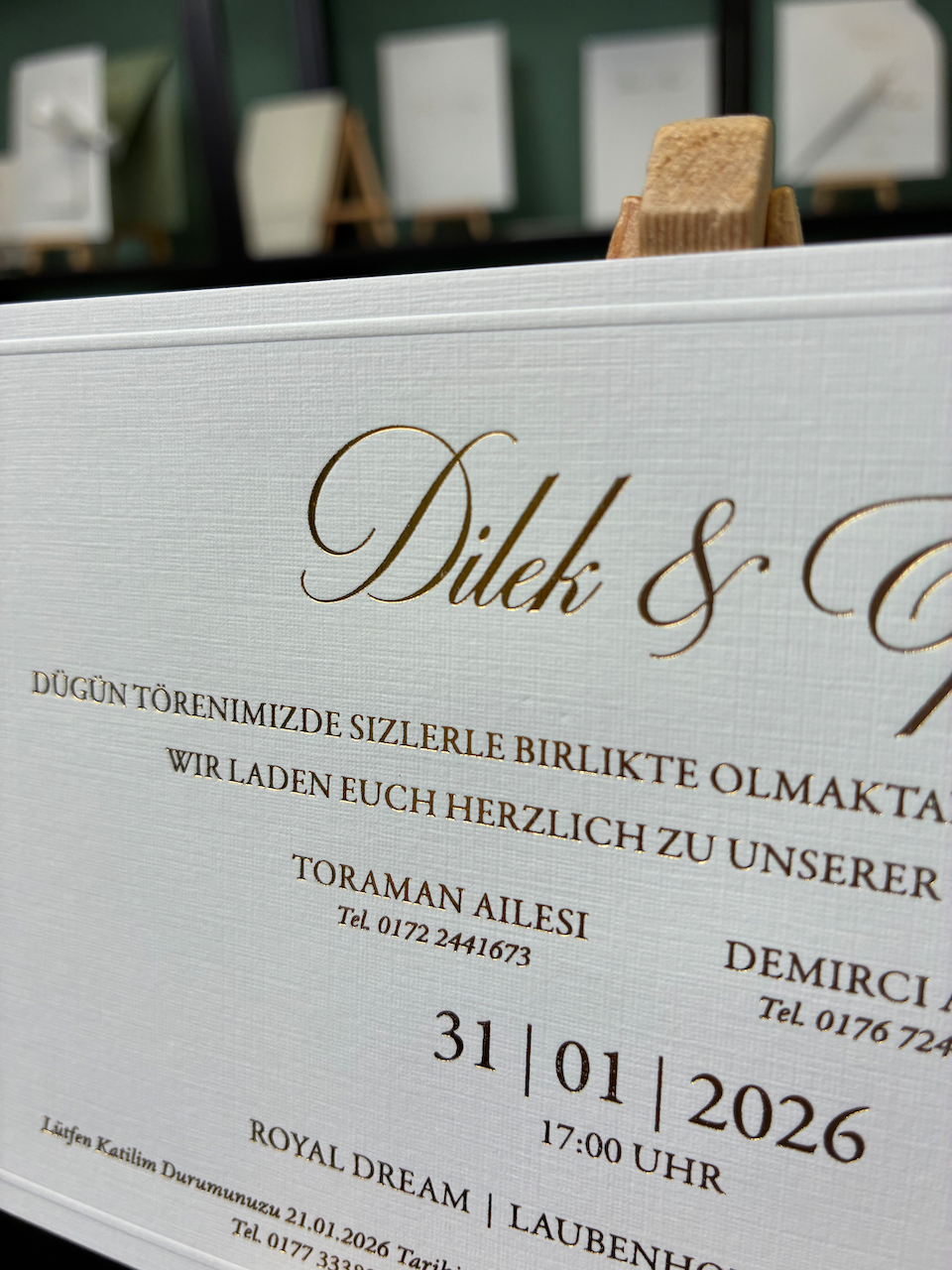 Hochzeitseinladung "Golden Line" mit Blind- und Goldprägung