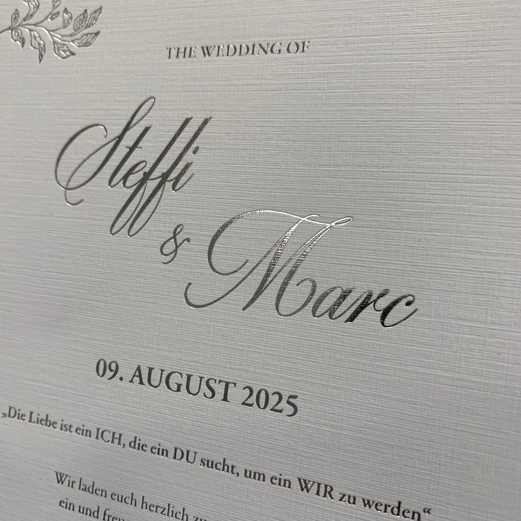 Hochzeitseinladung "Silver White" mit Wachssiegel, Schleife & Trockenblume