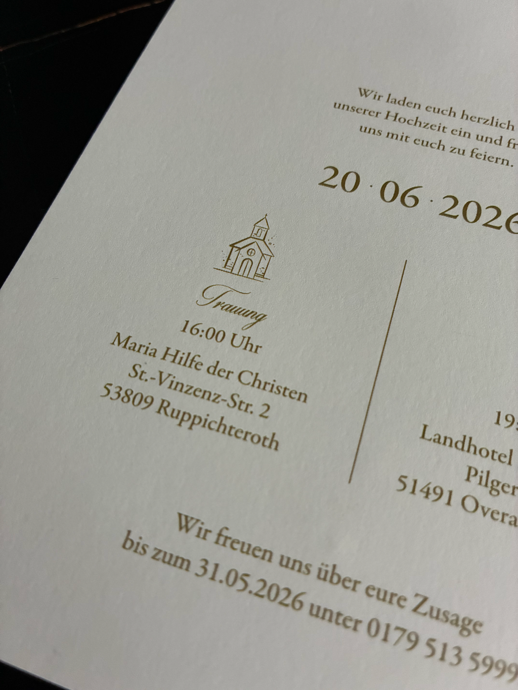Express invitation "Linen Elegance" | Blind embossing on linen paper with envelope
