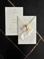 Express invitation "Linen Elegance" | Blind embossing on linen paper with envelope